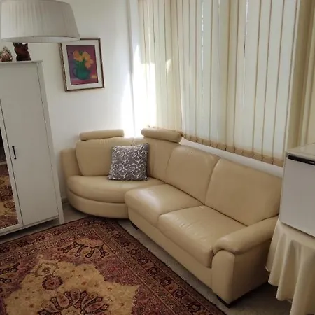 La Badia Del Cavaliere 2 Guest house